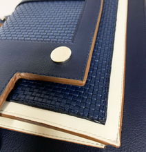 Load image into Gallery viewer, Doizpe-Asktasuna-crossbody-clutch-cactusleather-mexicocity-madeinmexico-womensbags-mensbags-nyc